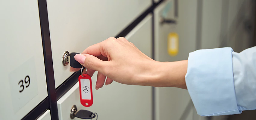 Cabinet Lock Installation in Calipatria, California