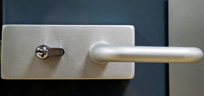 Change Patio Door Locks in Calipatria, California